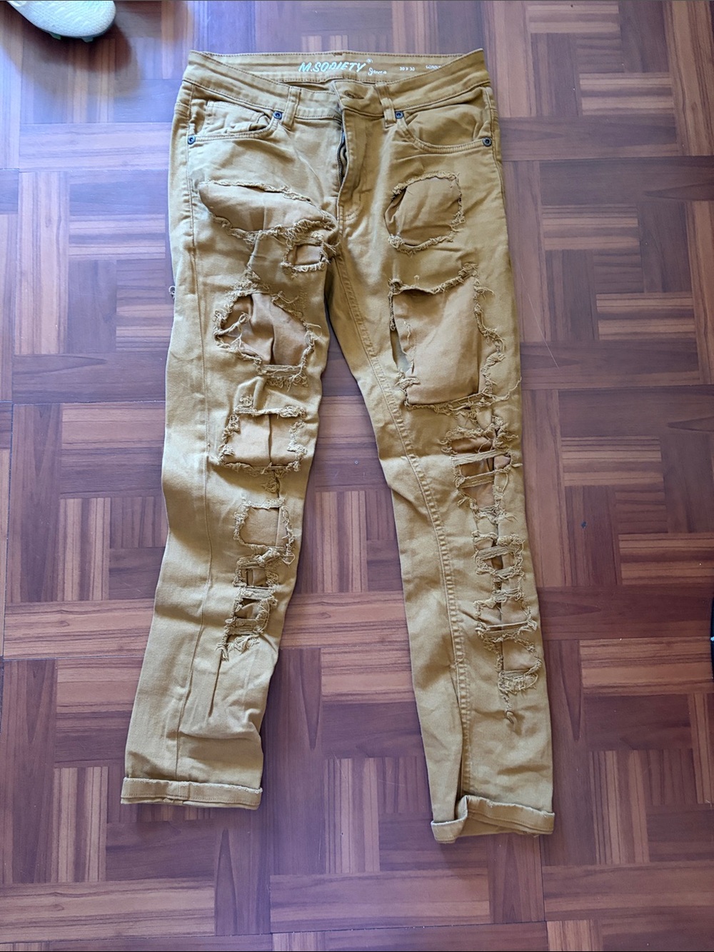 Men's Skinny Distressed Jeans in Mustard